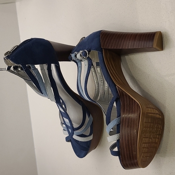 Blue platform Heel sandals size EUR 38 or US 7.5 - Picture 3 of 14